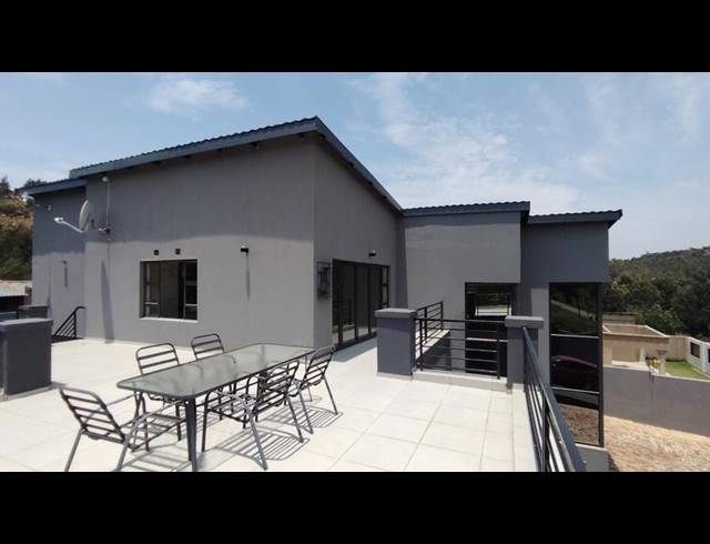 5 BEDROOM HOUSE FOR SALE IN WALKERVILLE CENTRAL